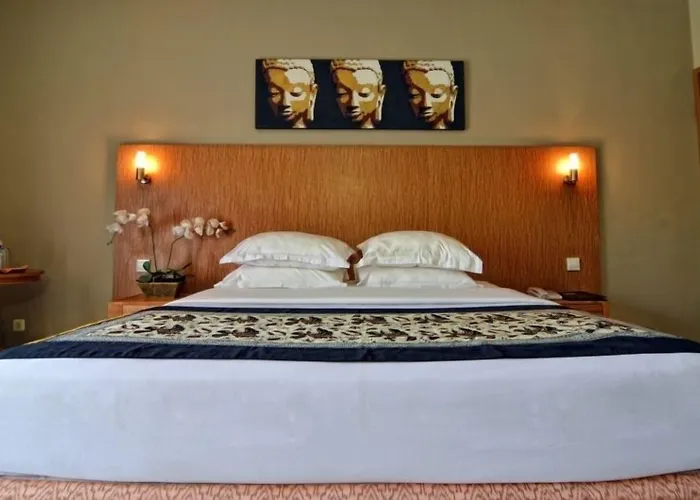 Taman Rosani & Hotel 3*