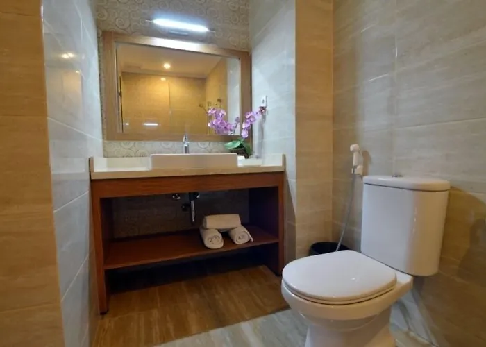 Taman Rosani & 3*