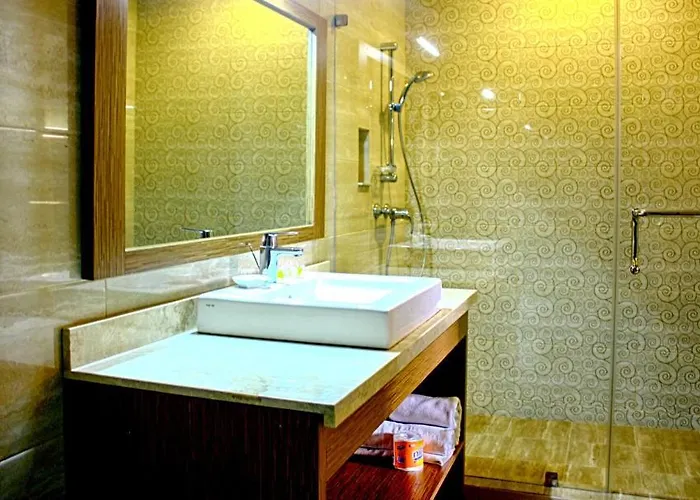 Taman Rosani & Hotel 3*