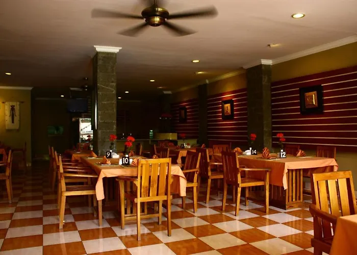 Taman Rosani & 3*