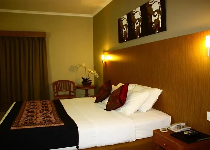 Taman Rosani & Hotel 3*