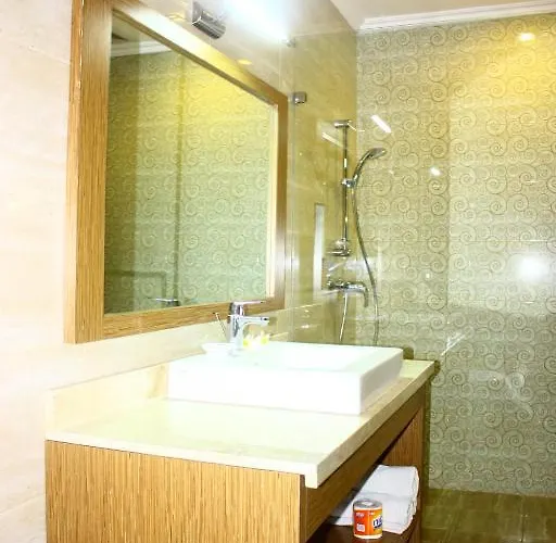 Taman Rosani & Hotel
