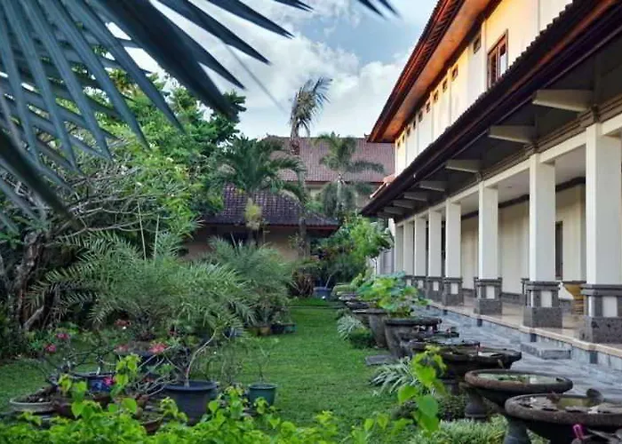 Taman Rosani & 3*