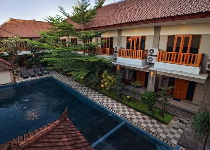 Taman Rosani & Hotel 3*