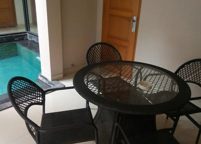 Hotel Taman Rosani & 3*